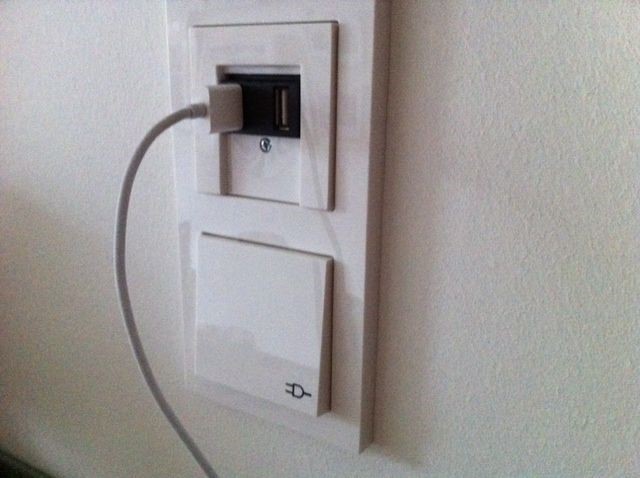 Usb kontakt vegg Usb kontakt vegg