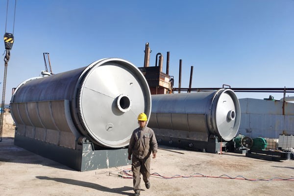 Why Opt for Reputable Pyrolysis Plant Manufacturers? - A Pyrolysis Machine Manufacturer Helped the Installment of Oil Sludge Pyrolysis Plant in Shaanxi, China.jpg - bestonmachinery
