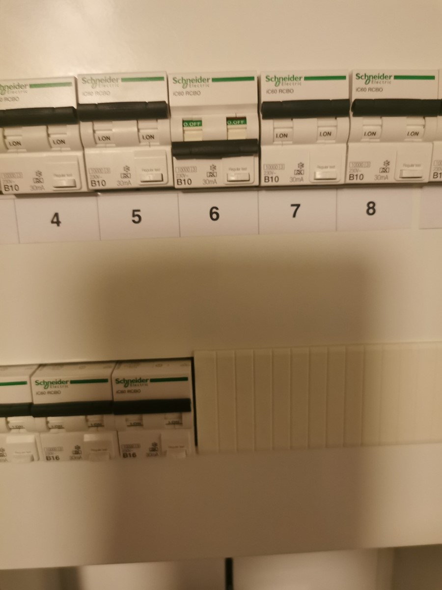 Sikring har gått, hva kan være galt? - 9547D6A0-ABDD-457F-817B-A90FEDF11C09.jpeg - Logodesignerne