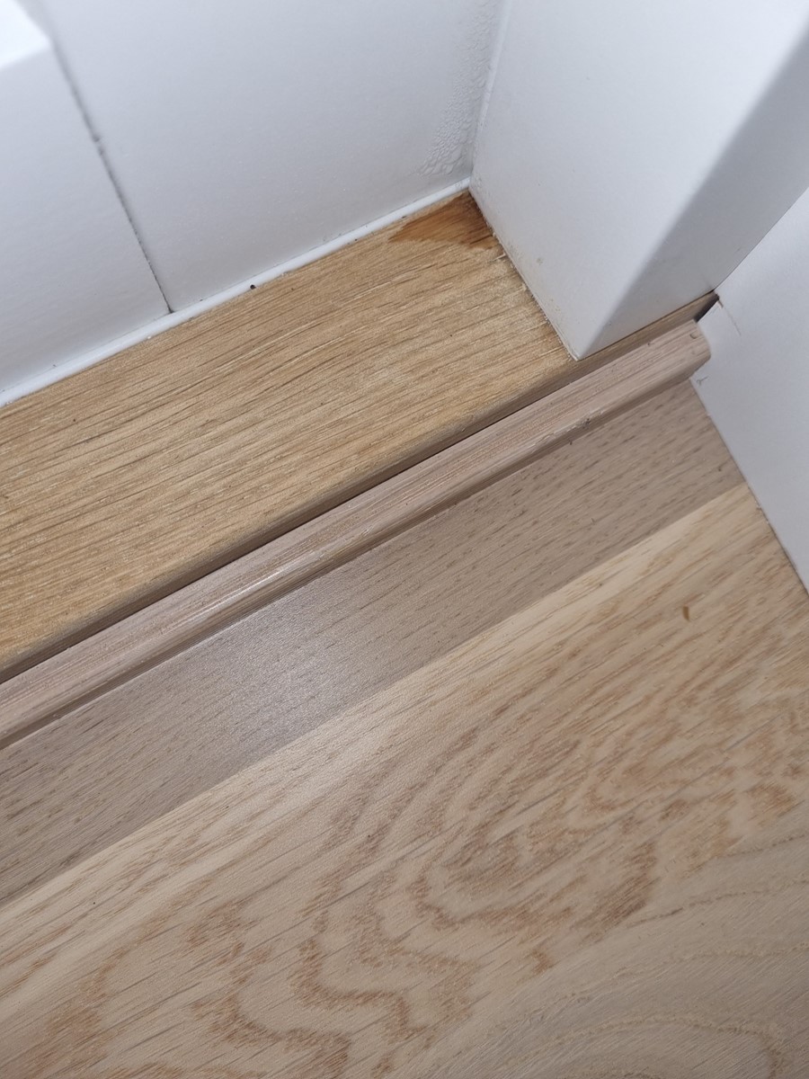 Kondens på alle vinduer i nytt hus (2022) - 20230120_234613.jpg - Grafite