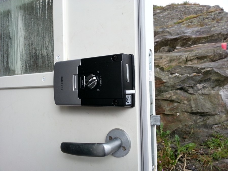 Bytte til Samsung NFC/kodelås på ytterdøra. - 2012-07-16 12.50.01 (Custom).jpg - Tazzat