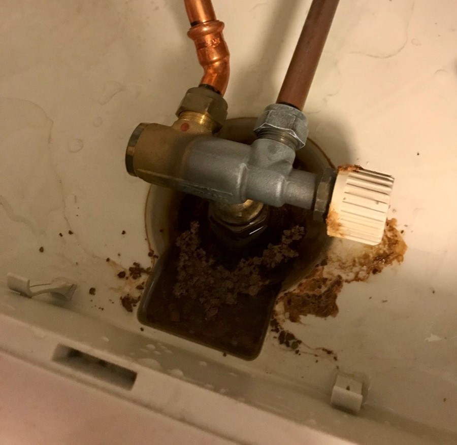 OSO UX blandeventil – lekker og er misfarget - MpmyMn%7SCKgNILd6nTIMg_thumb_7f6d.jpg - jaknudsen