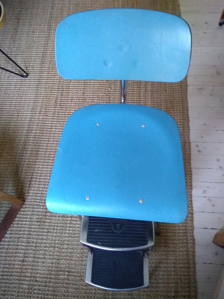 Retro Stål og stil-stol med skade i finérsete - IMG_20190610_204119471.jpg - Karabinkrok