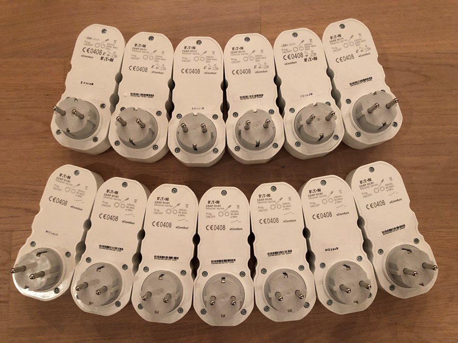 13stk Eaton xComfort pluggbare dimmere og brytere selges - IMG_5033.jpg - rsamdal